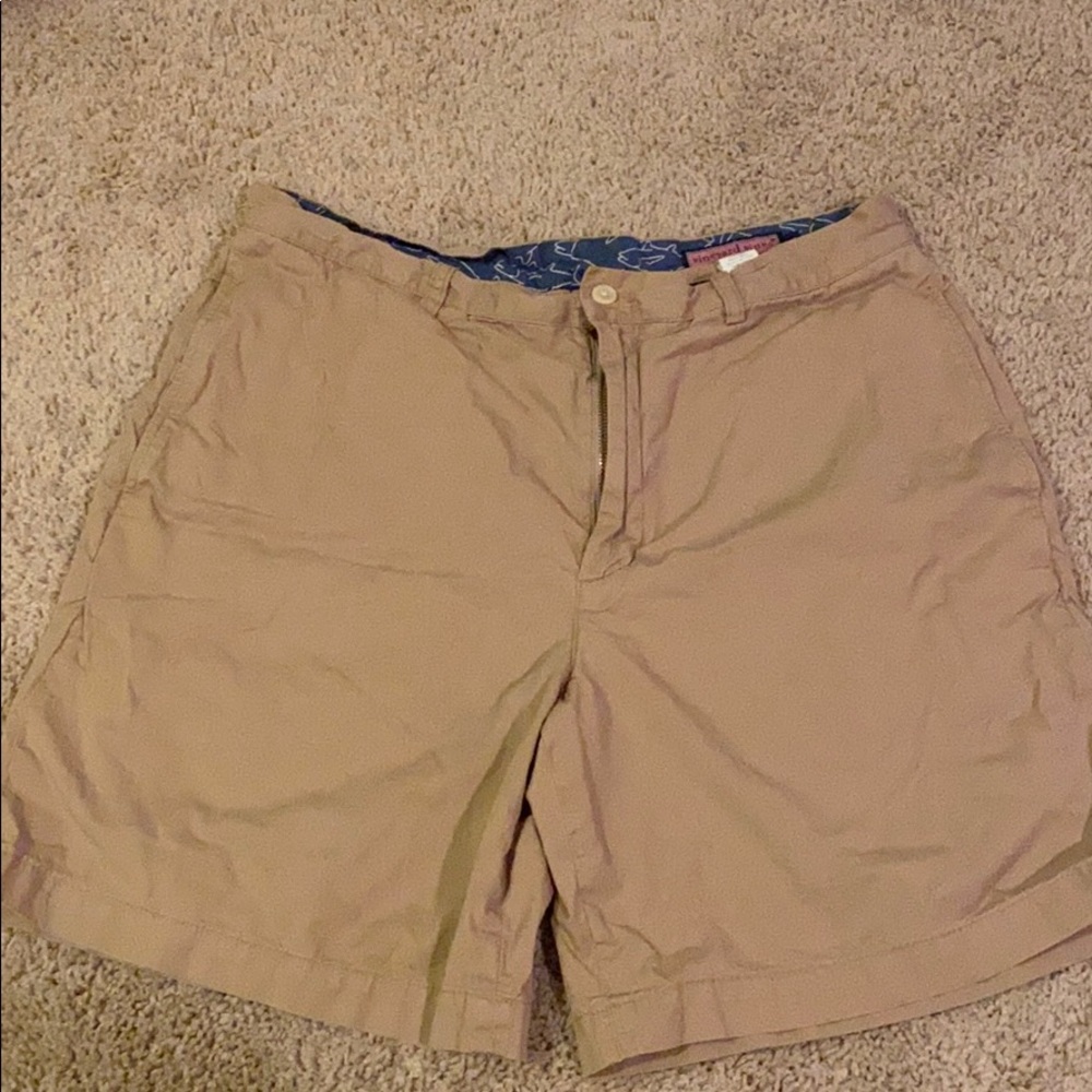 Vineyard Vines shorts